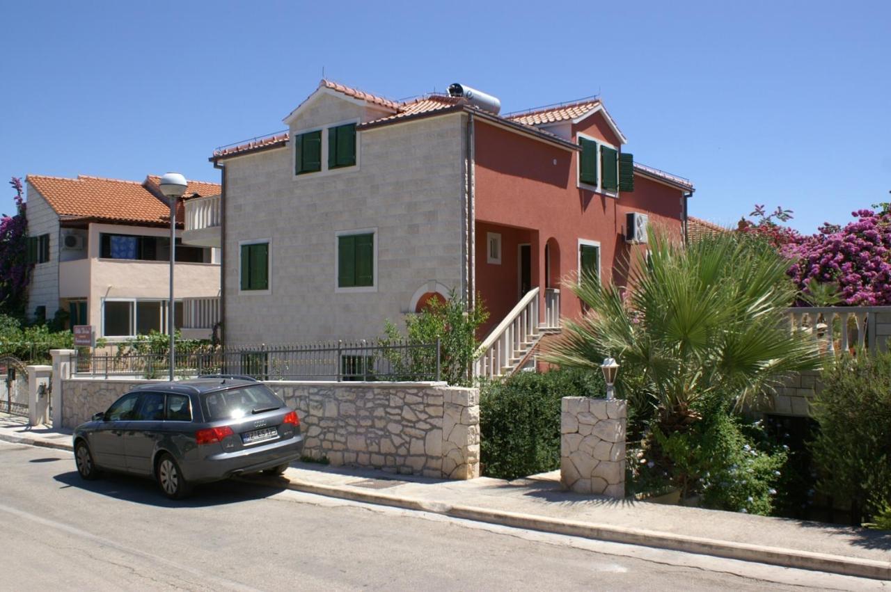 Apartments By The Sea Supetar, Brac - 4274 Экстерьер фото