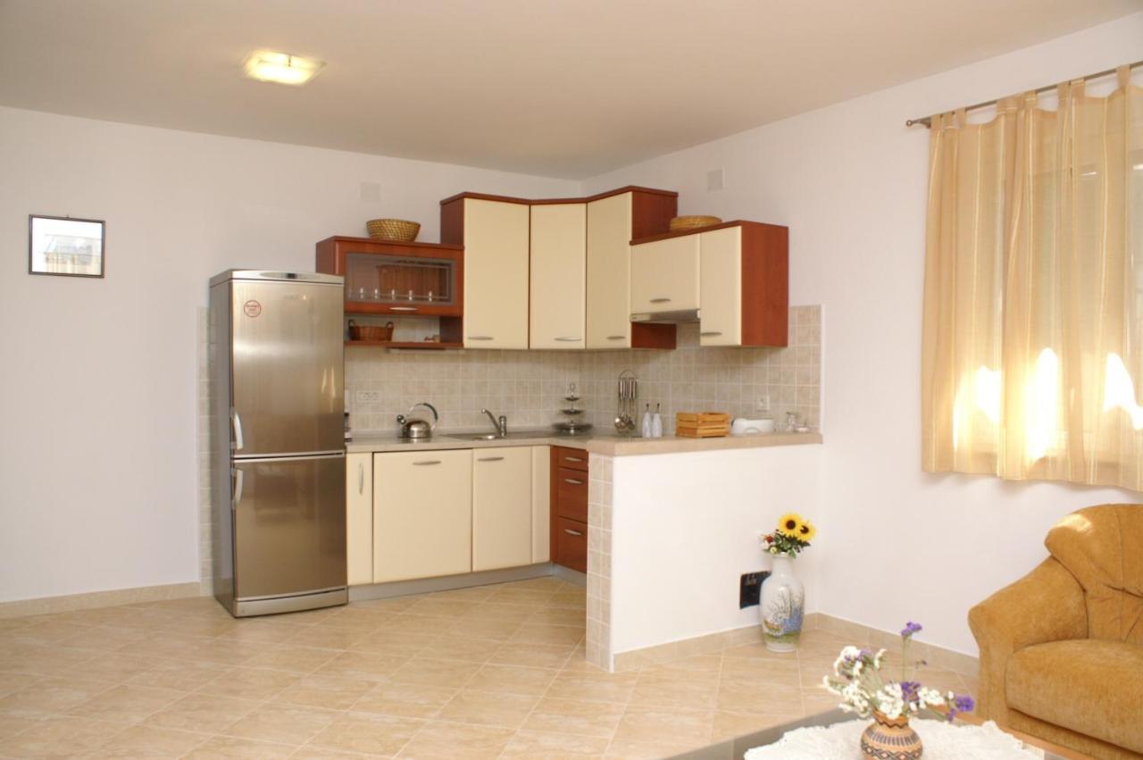Apartments By The Sea Supetar, Brac - 4274 Экстерьер фото